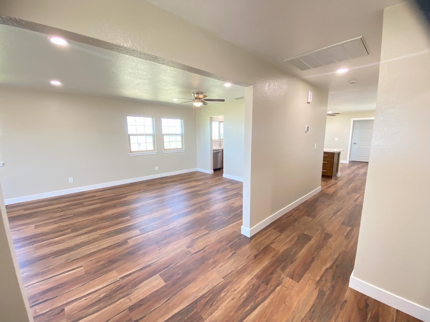 Detail Gallery Image 15 of 46 For 3091 Las Quintas Way, Marysville,  CA 95901 - 3 Beds | 2 Baths