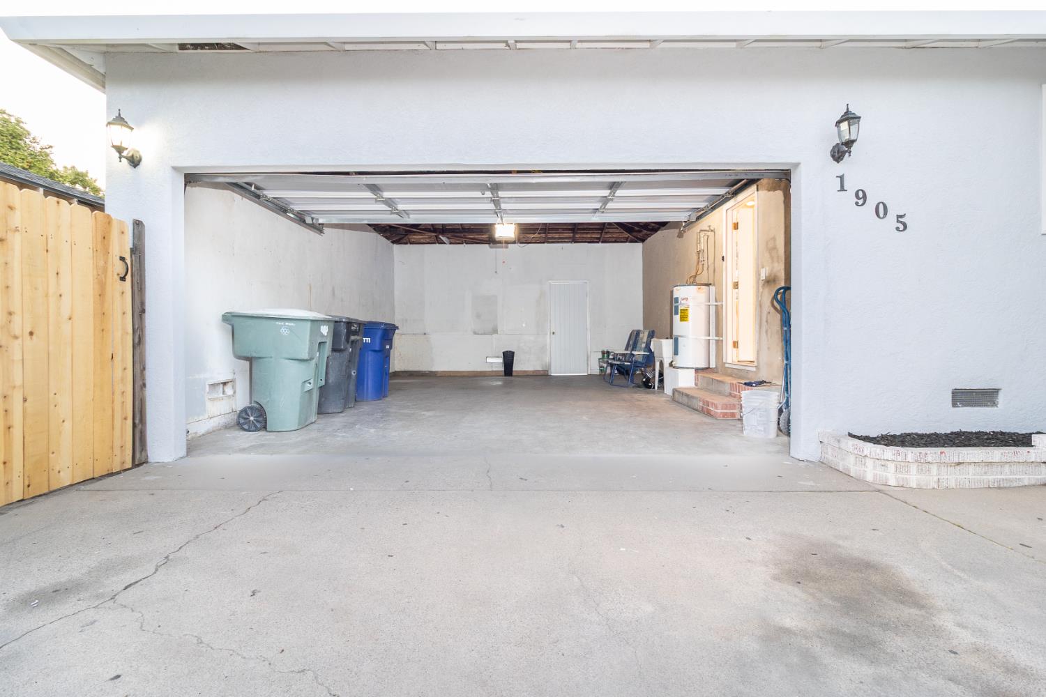 Detail Gallery Image 23 of 26 For 1905 Evergreen Ave, Modesto,  CA 95350 - 3 Beds | 2 Baths
