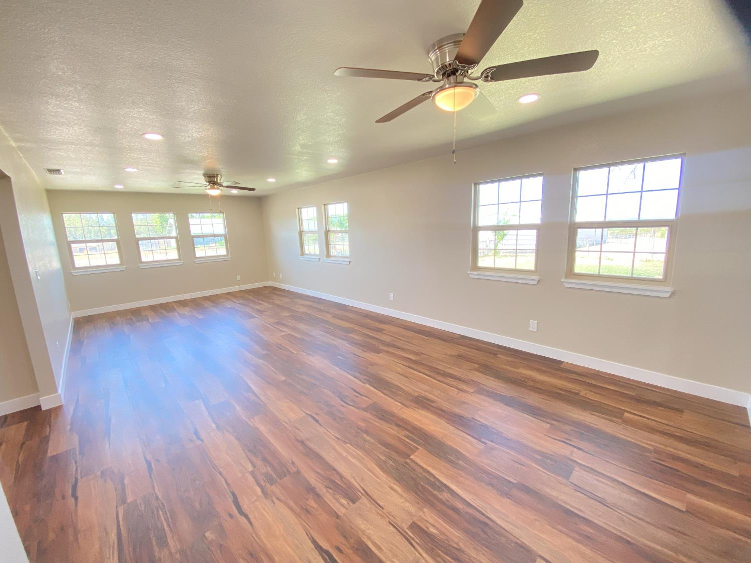 Detail Gallery Image 17 of 46 For 3091 Las Quintas Way, Marysville,  CA 95901 - 3 Beds | 2 Baths