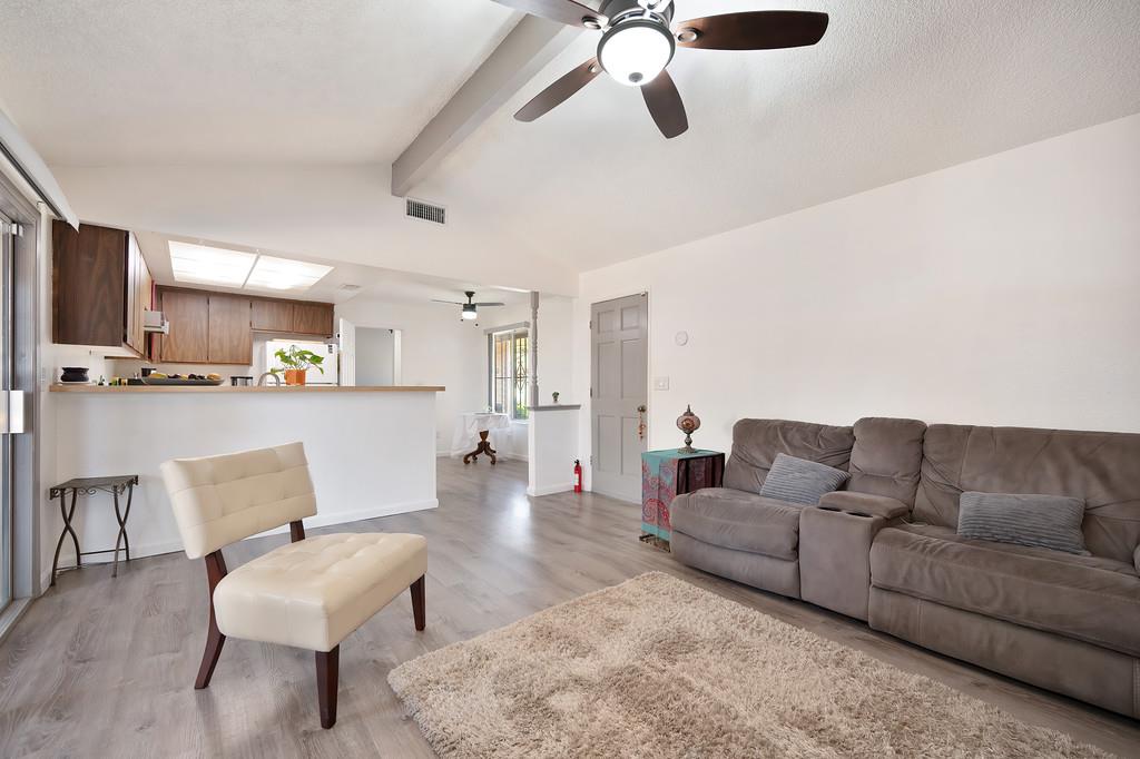 Detail Gallery Image 19 of 29 For 4200 Rose Valley Way, Sacramento,  CA 95826 - 3 Beds | 2 Baths