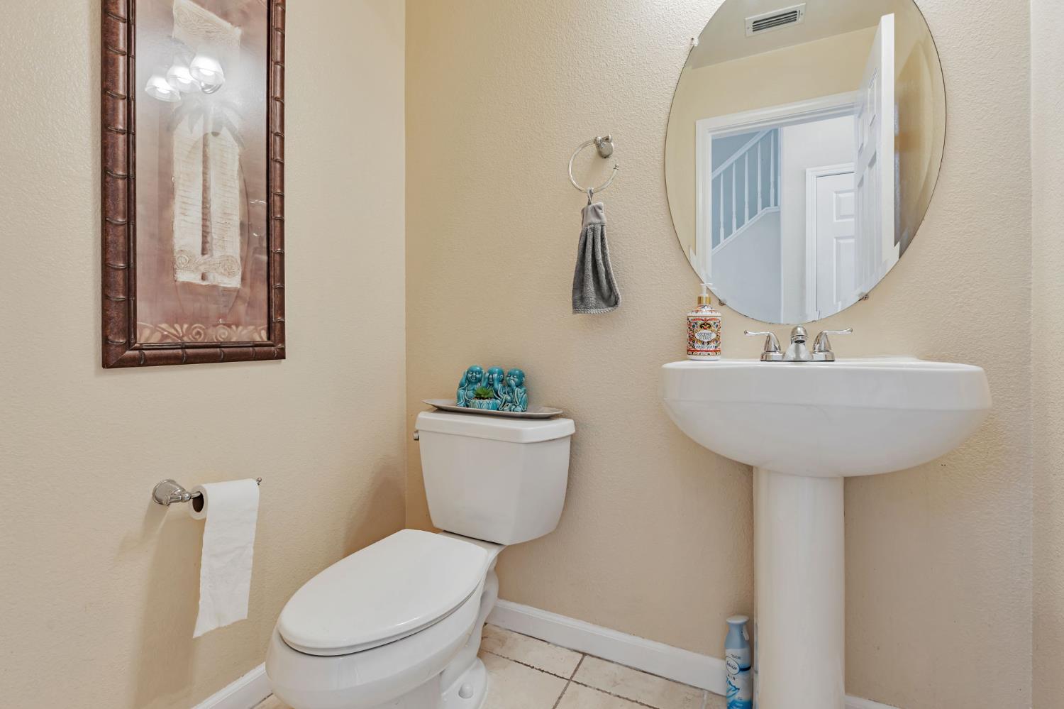 Detail Gallery Image 35 of 42 For 17002 Pecan Hollow Way, Lathrop,  CA 95330 - 4 Beds | 2/1 Baths