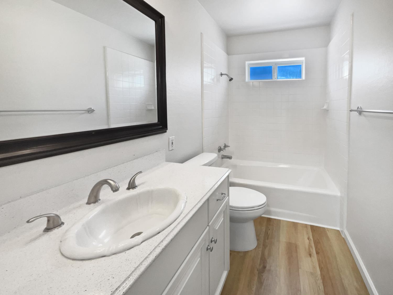 Detail Gallery Image 7 of 22 For 3108 Crest Haven Dr, Sacramento,  CA 95821 - 3 Beds | 1/1 Baths