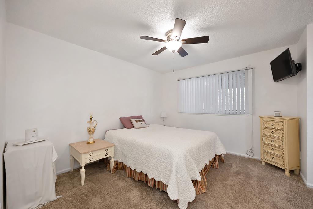 Detail Gallery Image 7 of 29 For 4200 Rose Valley Way, Sacramento,  CA 95826 - 3 Beds | 2 Baths