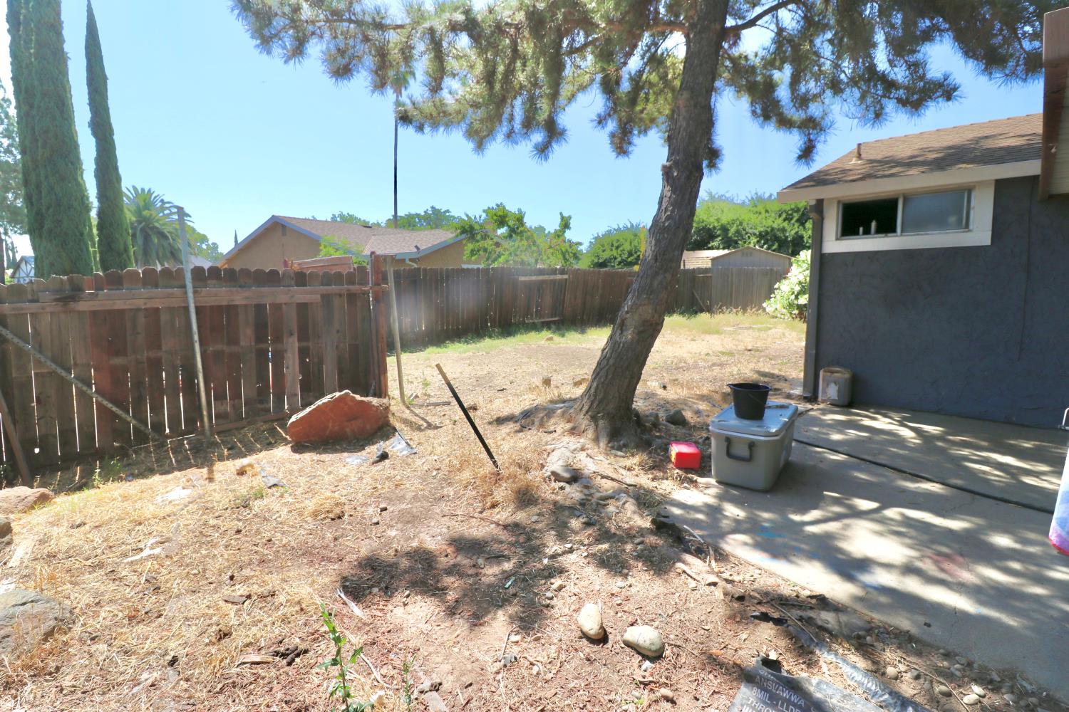 Detail Gallery Image 14 of 14 For 4101 Cedargrove Dr, Sacramento,  CA 95826 - 3 Beds | 2 Baths