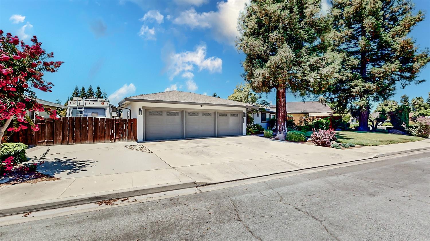 Detail Gallery Image 2 of 45 For 1781 Smith Dr, Turlock,  CA 95382 - 3 Beds | 2/1 Baths