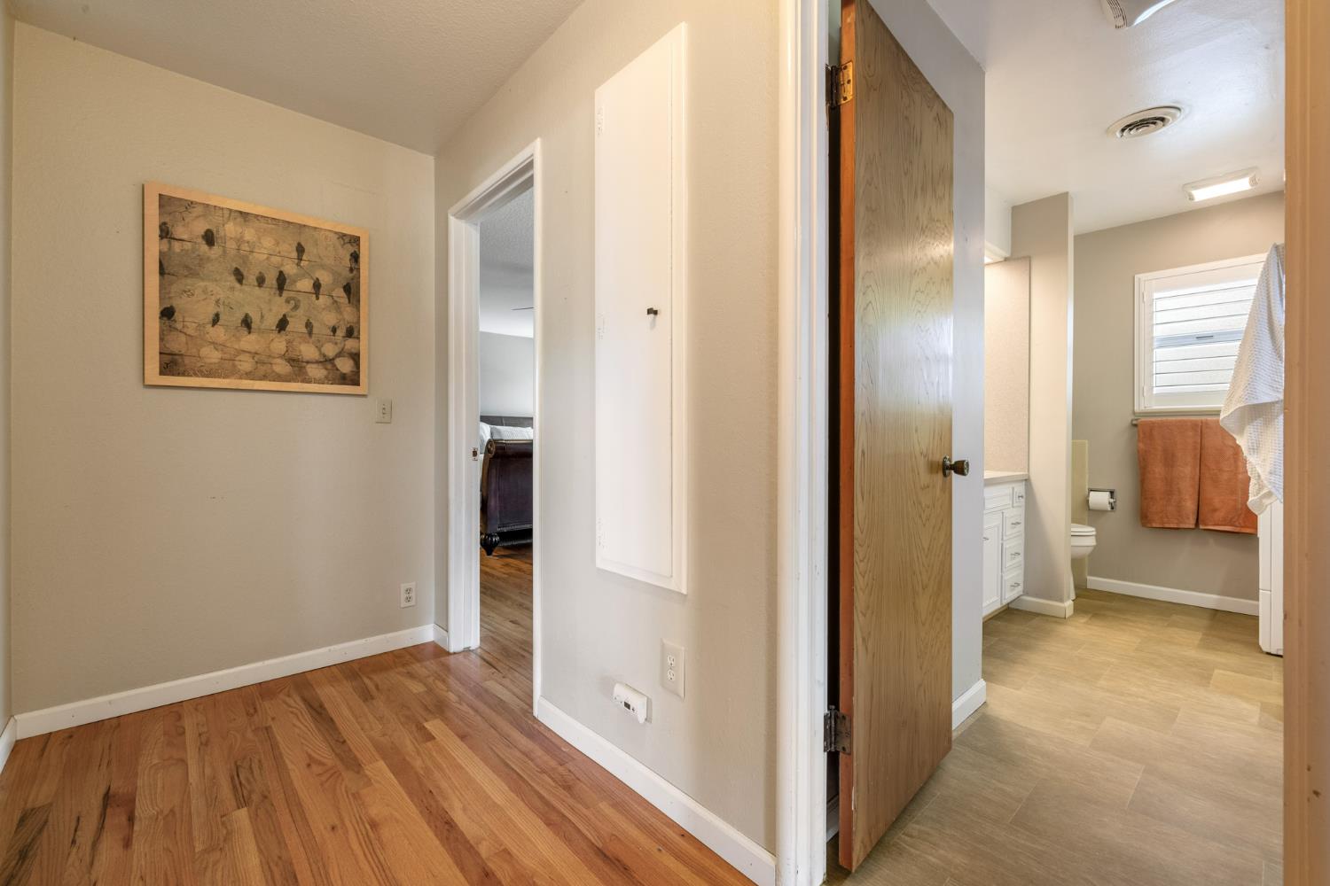 Detail Gallery Image 26 of 43 For 1321 Cypress Ave, Modesto,  CA 95350 - 3 Beds | 2/1 Baths