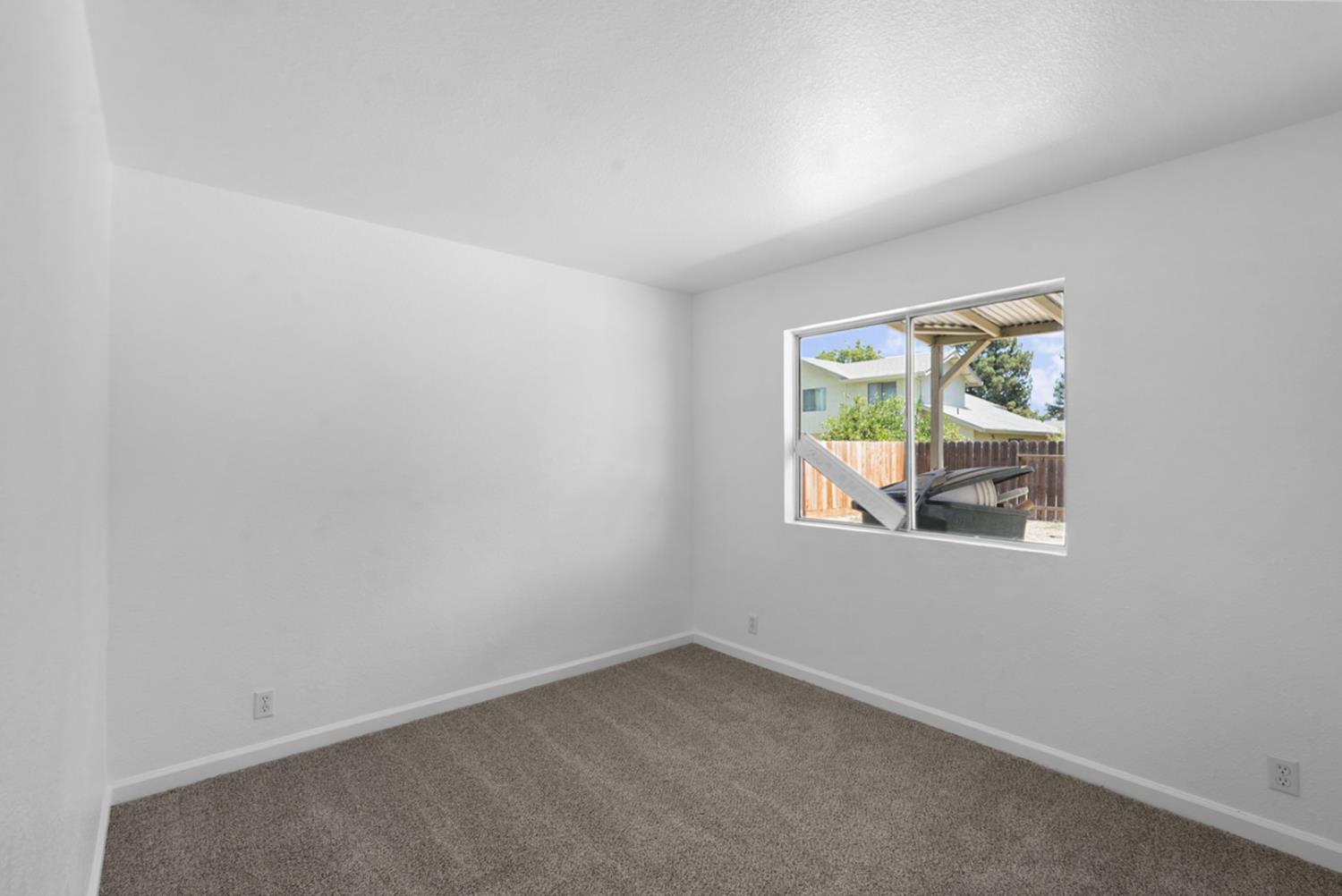 Detail Gallery Image 15 of 21 For 572 Moray Way, Patterson,  CA 95363 - 4 Beds | 2/1 Baths