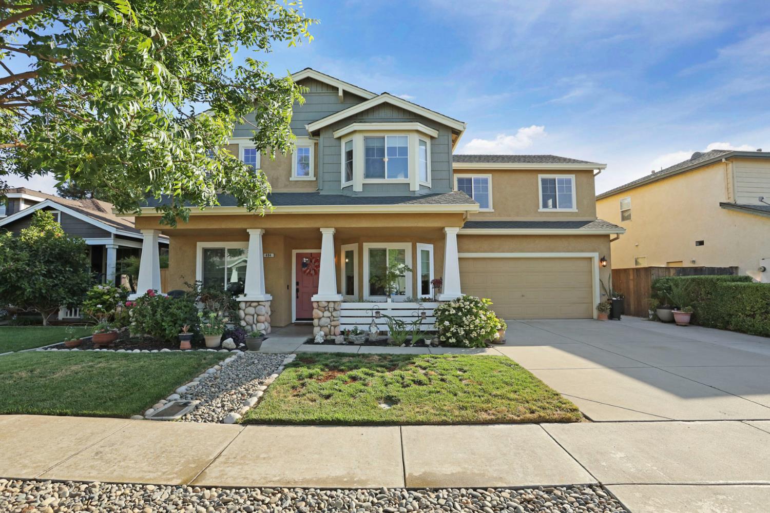 Detail Gallery Image 1 of 59 For 494 Summerton Ln, Turlock,  CA 95382 - 4 Beds | 2/1 Baths