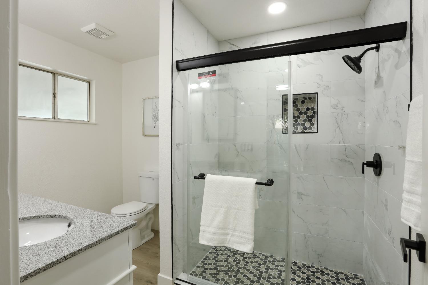 Detail Gallery Image 37 of 49 For 17830 S Austin Rd, Manteca,  CA 95336 - 3 Beds | 3 Baths