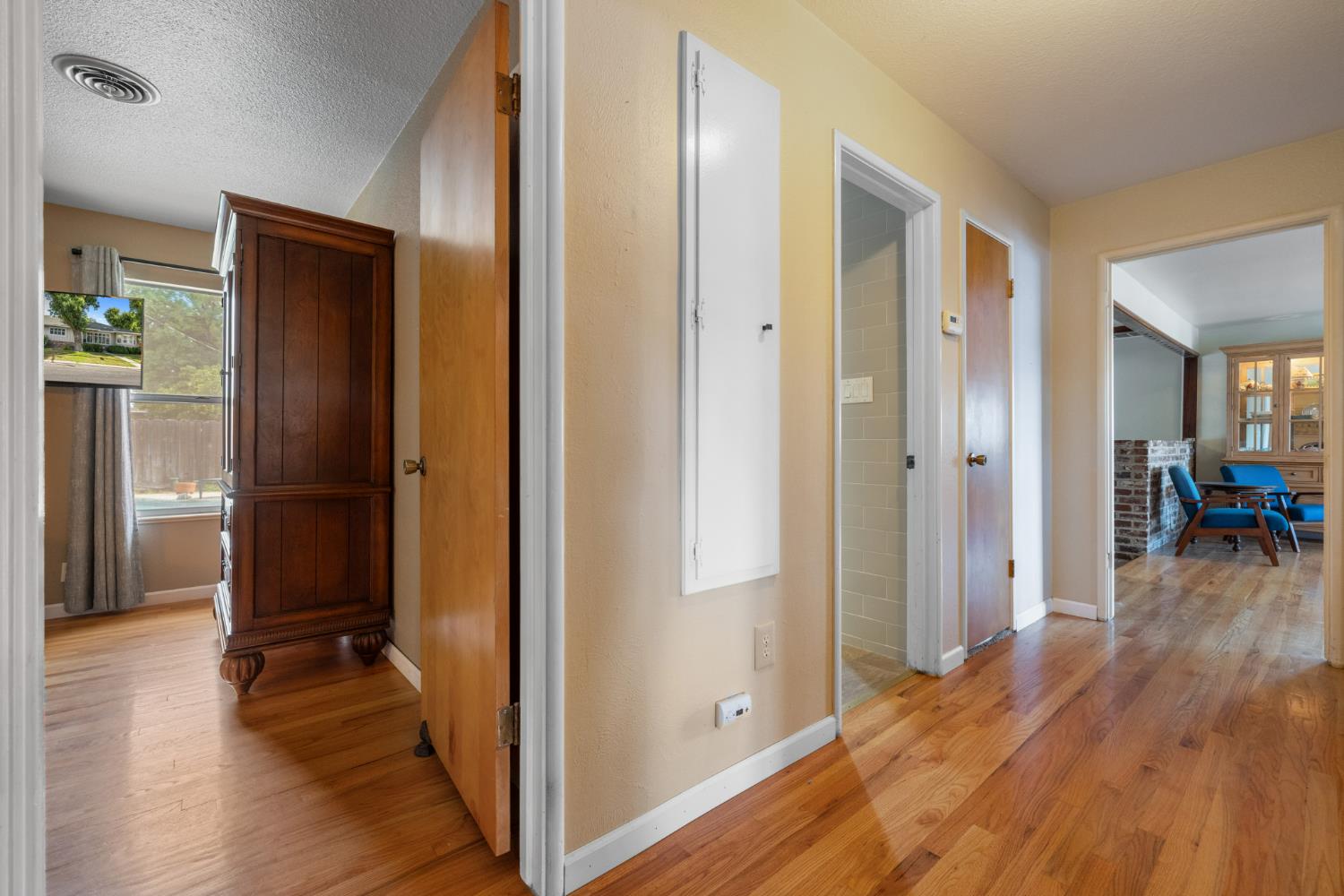 Detail Gallery Image 30 of 43 For 1321 Cypress Ave, Modesto,  CA 95350 - 3 Beds | 2/1 Baths