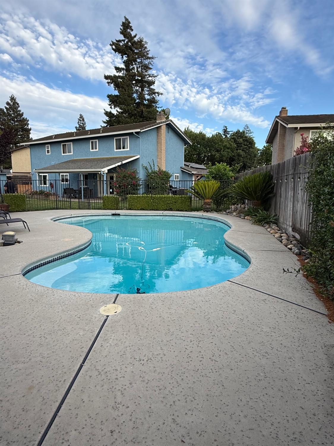 Detail Gallery Image 30 of 43 For 9853 Sleepy Hollow Ct, Stockton,  CA 95209 - 4 Beds | 2/1 Baths