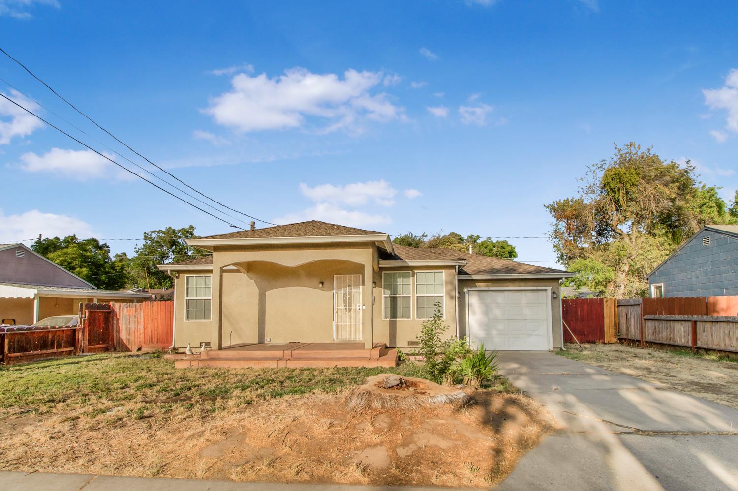 Detail Gallery Image 2 of 24 For 136 Village Rd, Modesto,  CA 95354 - 2 Beds | 1 Baths