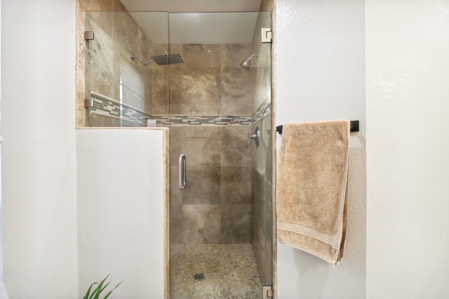 Detail Gallery Image 20 of 32 For 112 Orchard Ln, Winters,  CA 95694 - 4 Beds | 2 Baths