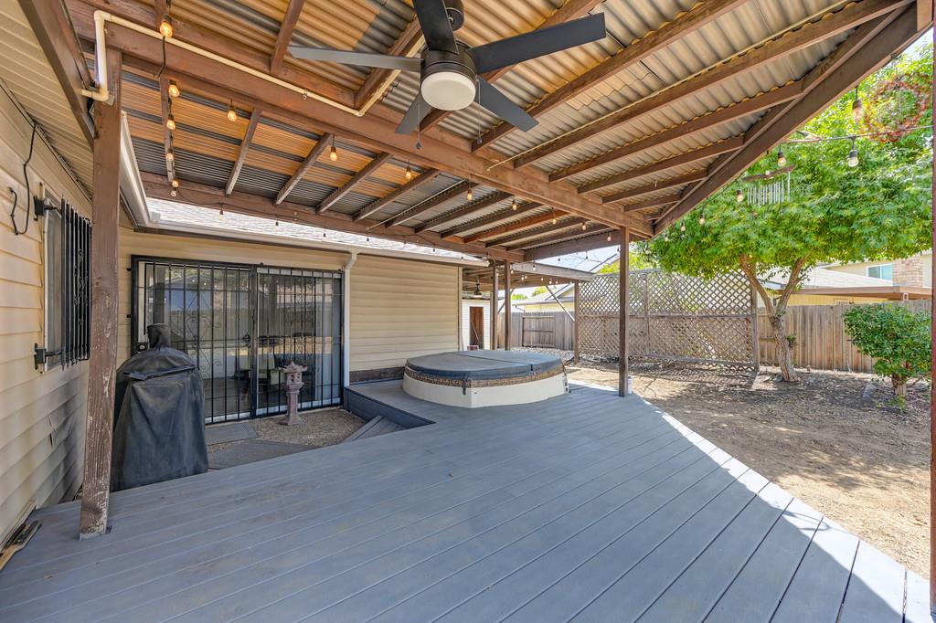 Detail Gallery Image 22 of 29 For 4200 Rose Valley Way, Sacramento,  CA 95826 - 3 Beds | 2 Baths
