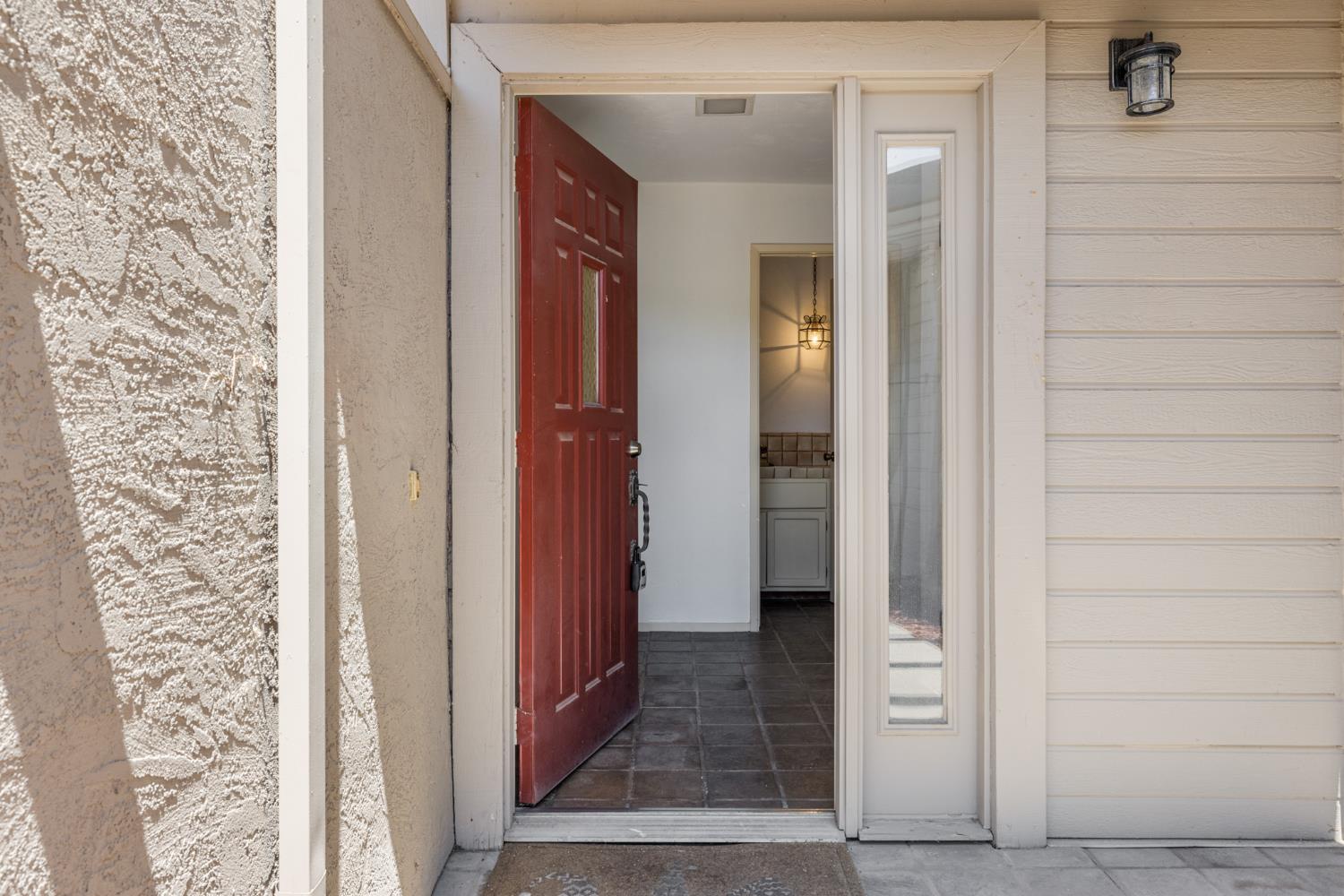 Detail Gallery Image 7 of 39 For 1347 Paseo Redondo Dr, Merced,  CA 95348 - 2 Beds | 2/1 Baths