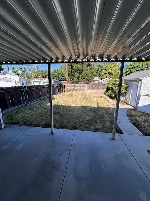 Detail Gallery Image 11 of 16 For 212 N Santa Cruz Ave, Modesto,  CA 95354 - 2 Beds | 1 Baths
