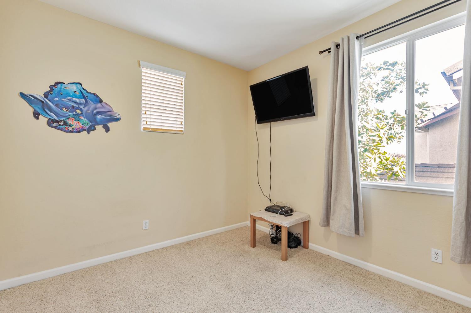 Detail Gallery Image 28 of 42 For 17002 Pecan Hollow Way, Lathrop,  CA 95330 - 4 Beds | 2/1 Baths