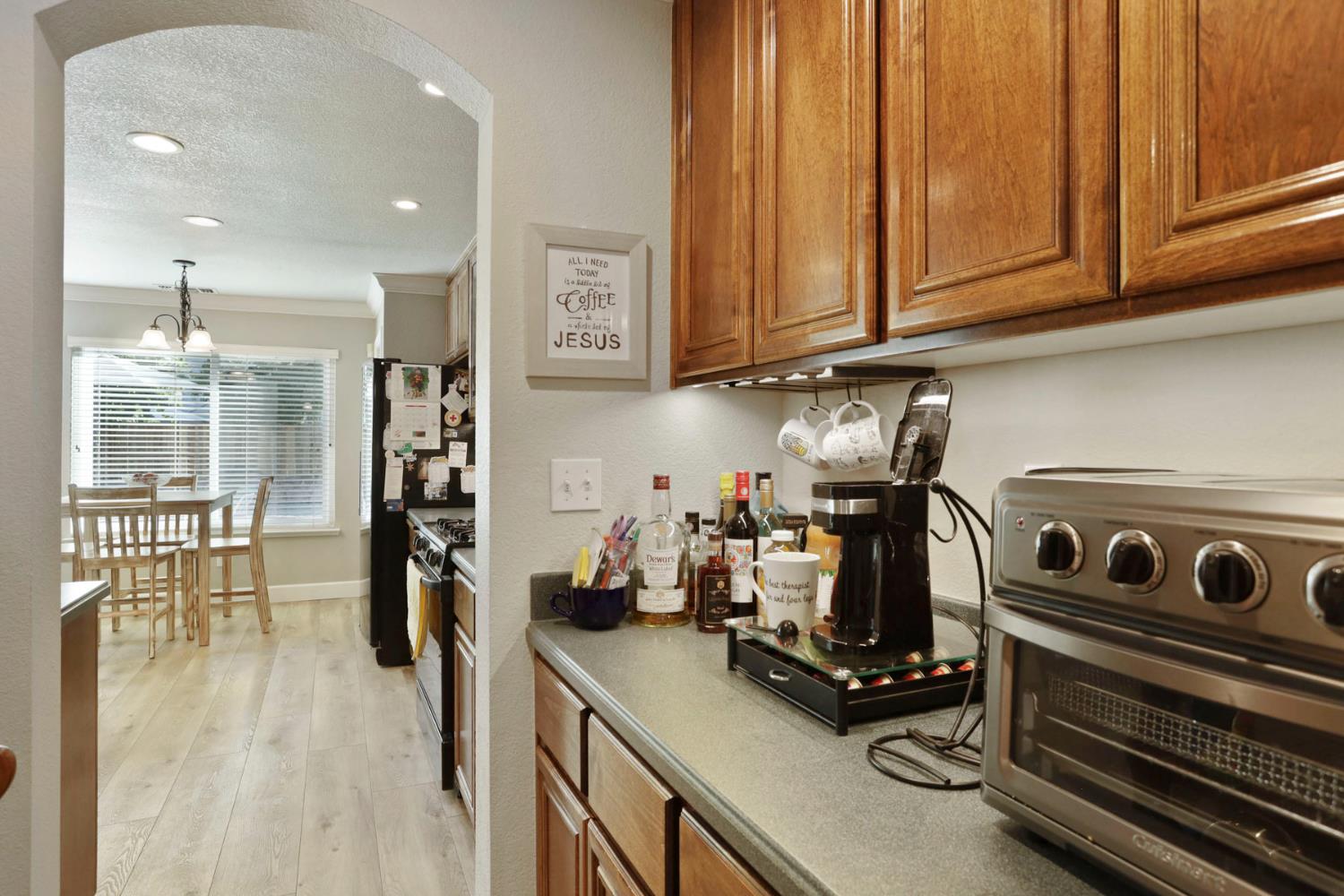 Detail Gallery Image 20 of 59 For 494 Summerton Ln, Turlock,  CA 95382 - 4 Beds | 2/1 Baths