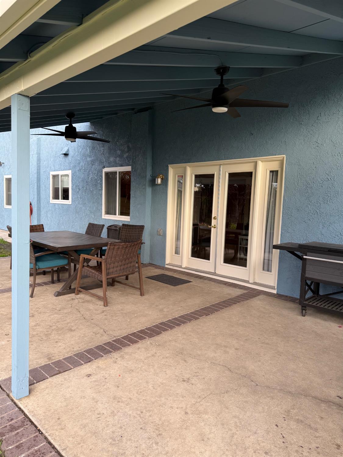 Detail Gallery Image 32 of 43 For 9853 Sleepy Hollow Ct, Stockton,  CA 95209 - 4 Beds | 2/1 Baths