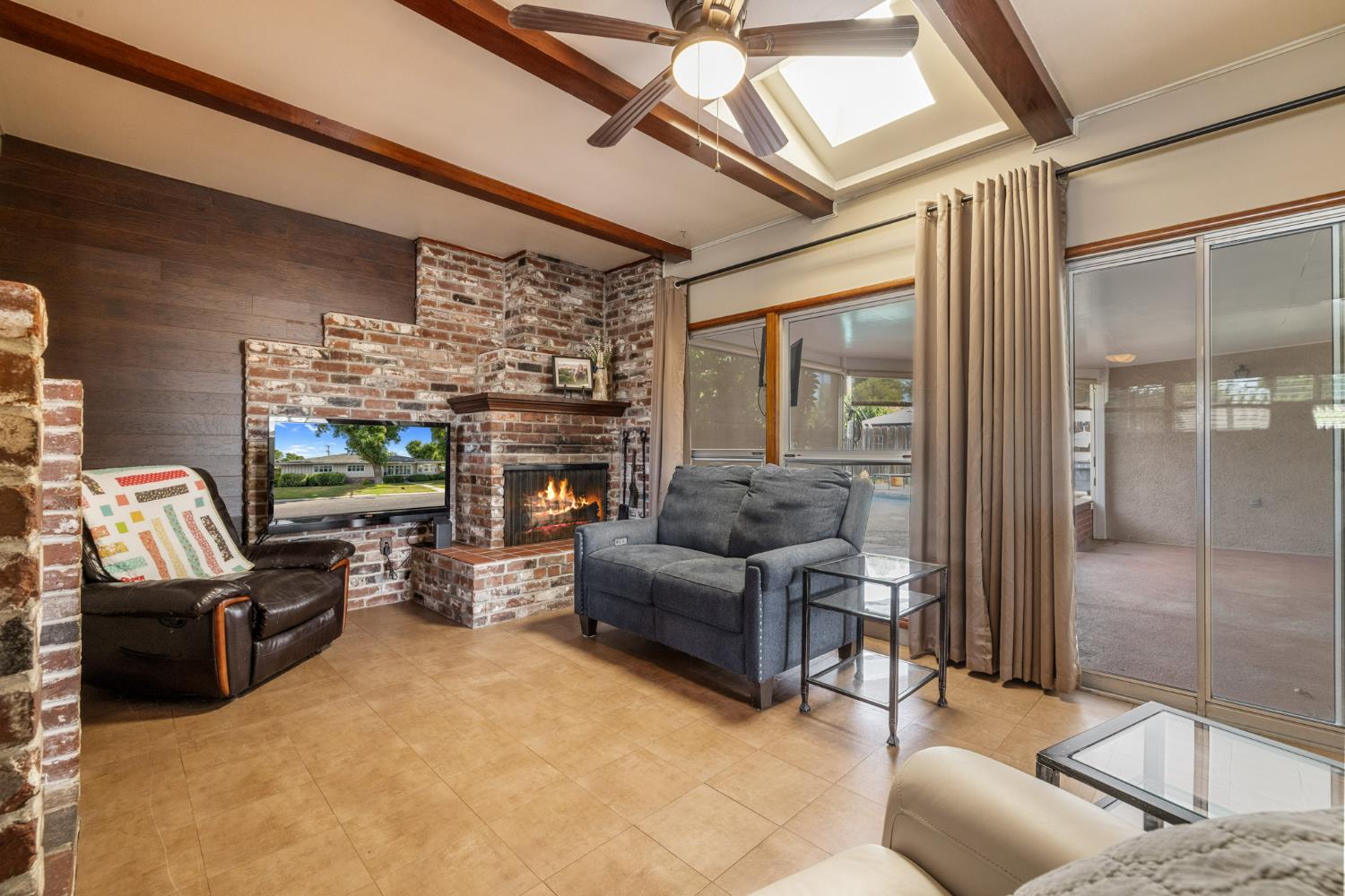 Detail Gallery Image 22 of 43 For 1321 Cypress Ave, Modesto,  CA 95350 - 3 Beds | 2/1 Baths