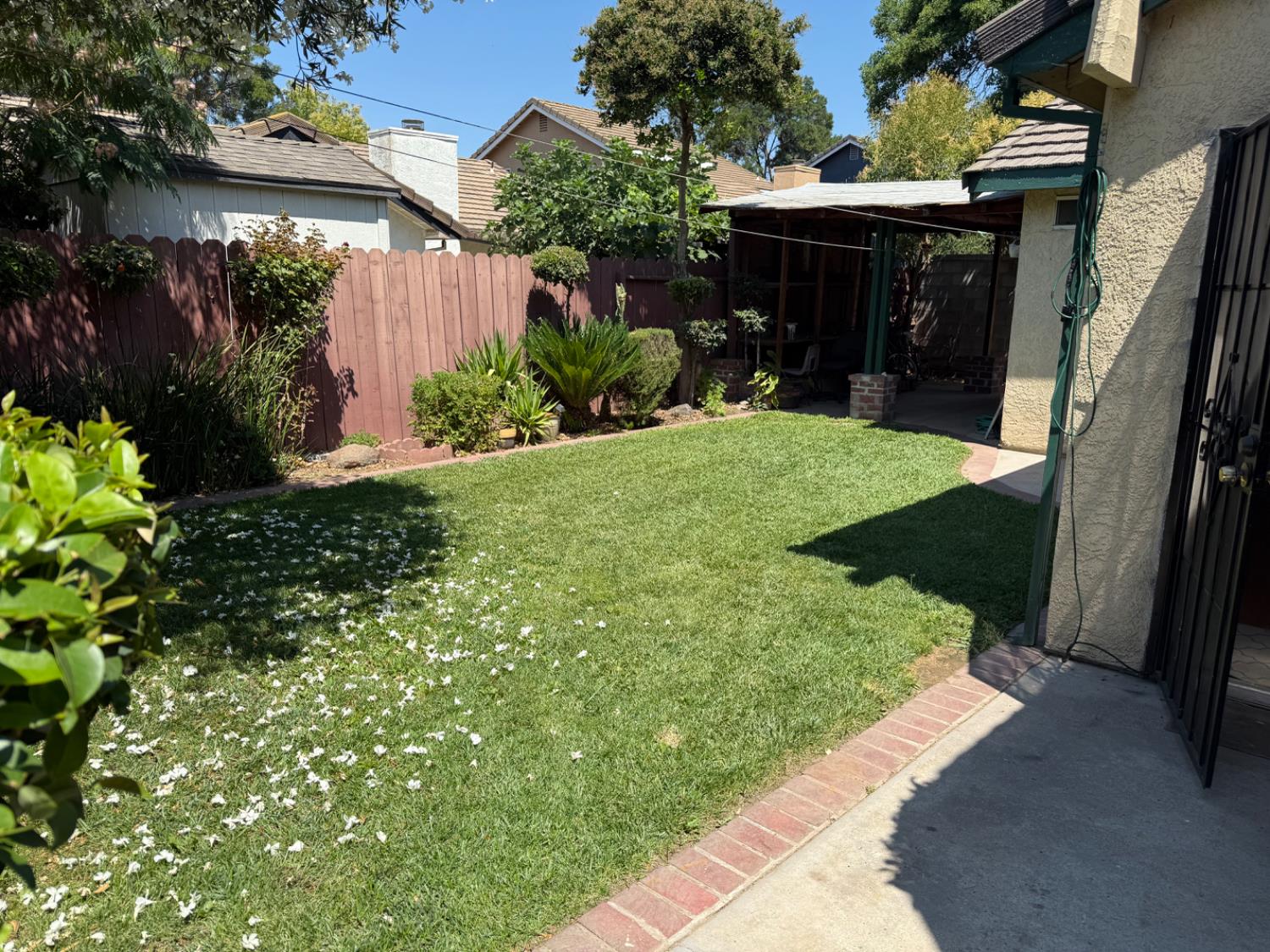 Detail Gallery Image 20 of 27 For 405 San Andreas Ct, Modesto,  CA 95354 - 3 Beds | 2 Baths