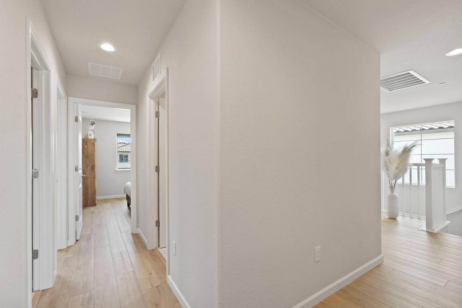 Detail Gallery Image 20 of 35 For 1517 Luminous St, Modesto,  CA 95356 - 4 Beds | 2/1 Baths