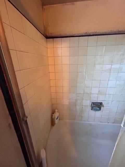 Detail Gallery Image 8 of 16 For 212 N Santa Cruz Ave, Modesto,  CA 95354 - 2 Beds | 1 Baths