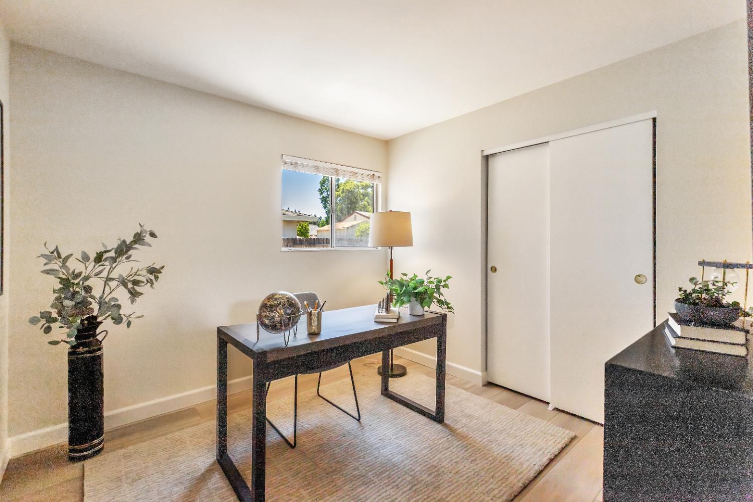 Detail Gallery Image 22 of 33 For 8808 Fallbrook Way, Sacramento,  CA 95826 - 4 Beds | 2 Baths