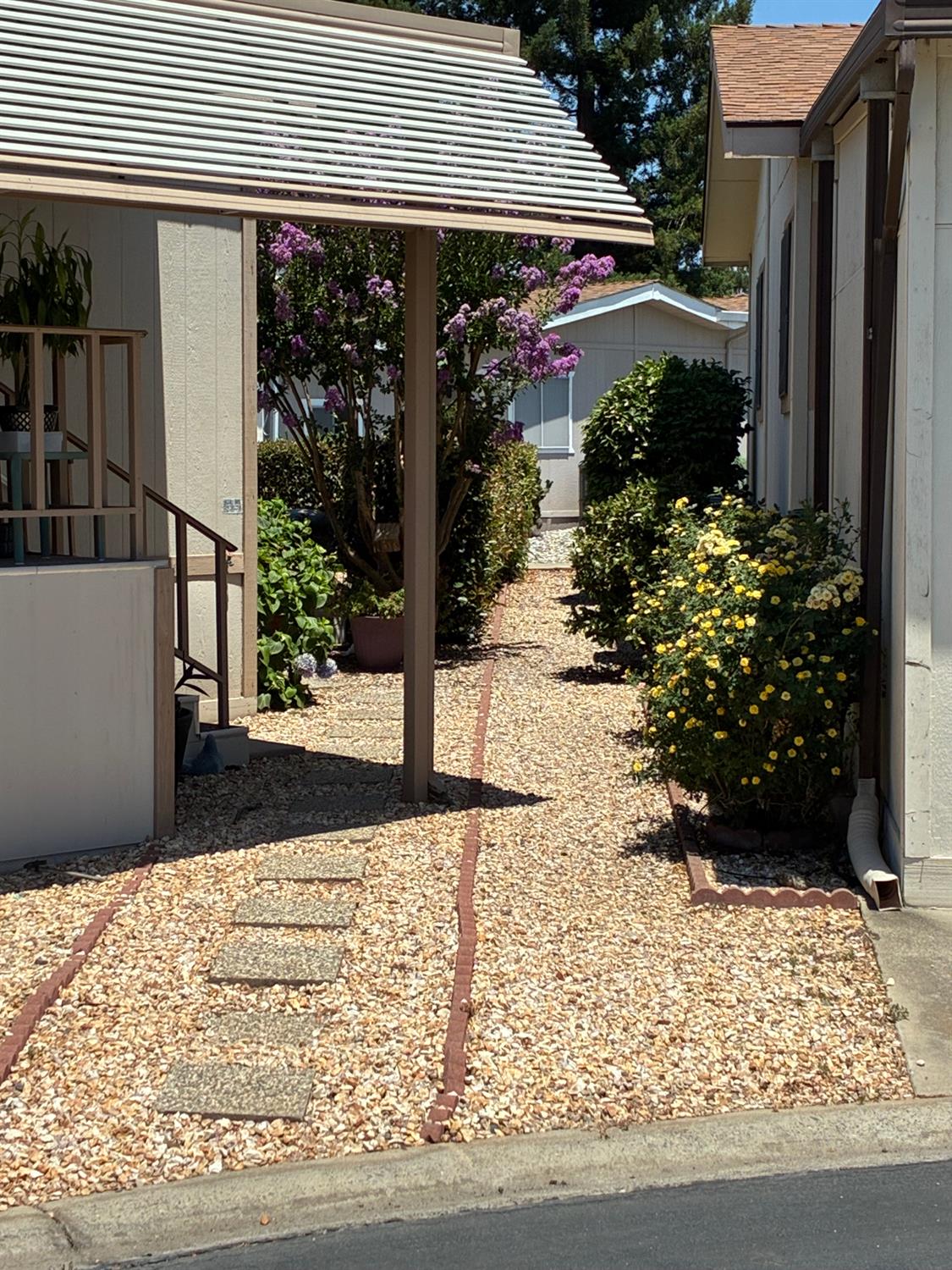 Detail Gallery Image 7 of 22 For 1500 Held Dr, Modesto,  CA 95355 - 3 Beds | 2 Baths