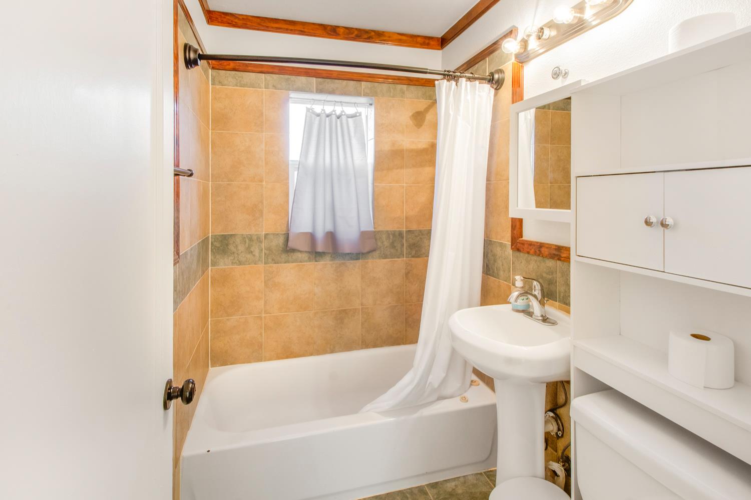 Detail Gallery Image 15 of 24 For 136 Village Rd, Modesto,  CA 95354 - 2 Beds | 1 Baths