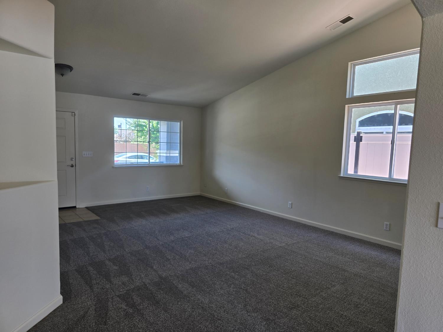 Detail Gallery Image 3 of 18 For 5509 Pountsmonth Dr, Salida,  CA 95368 - 4 Beds | 2 Baths
