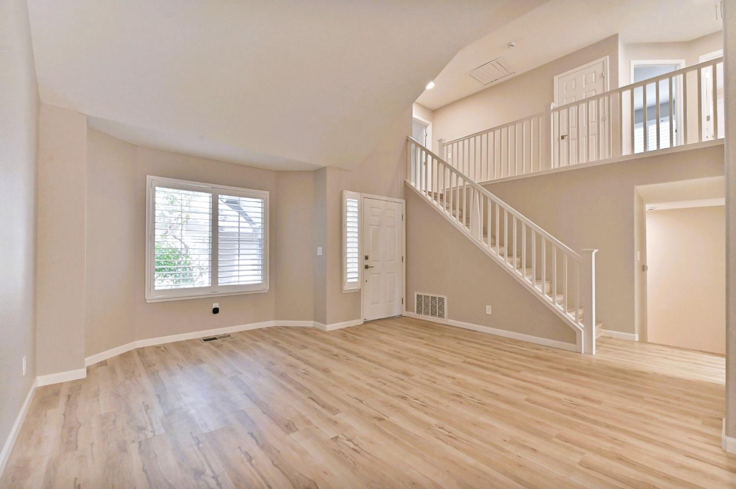 Detail Gallery Image 7 of 52 For 2216 Boston Way, Modesto,  CA 95355 - 4 Beds | 3 Baths