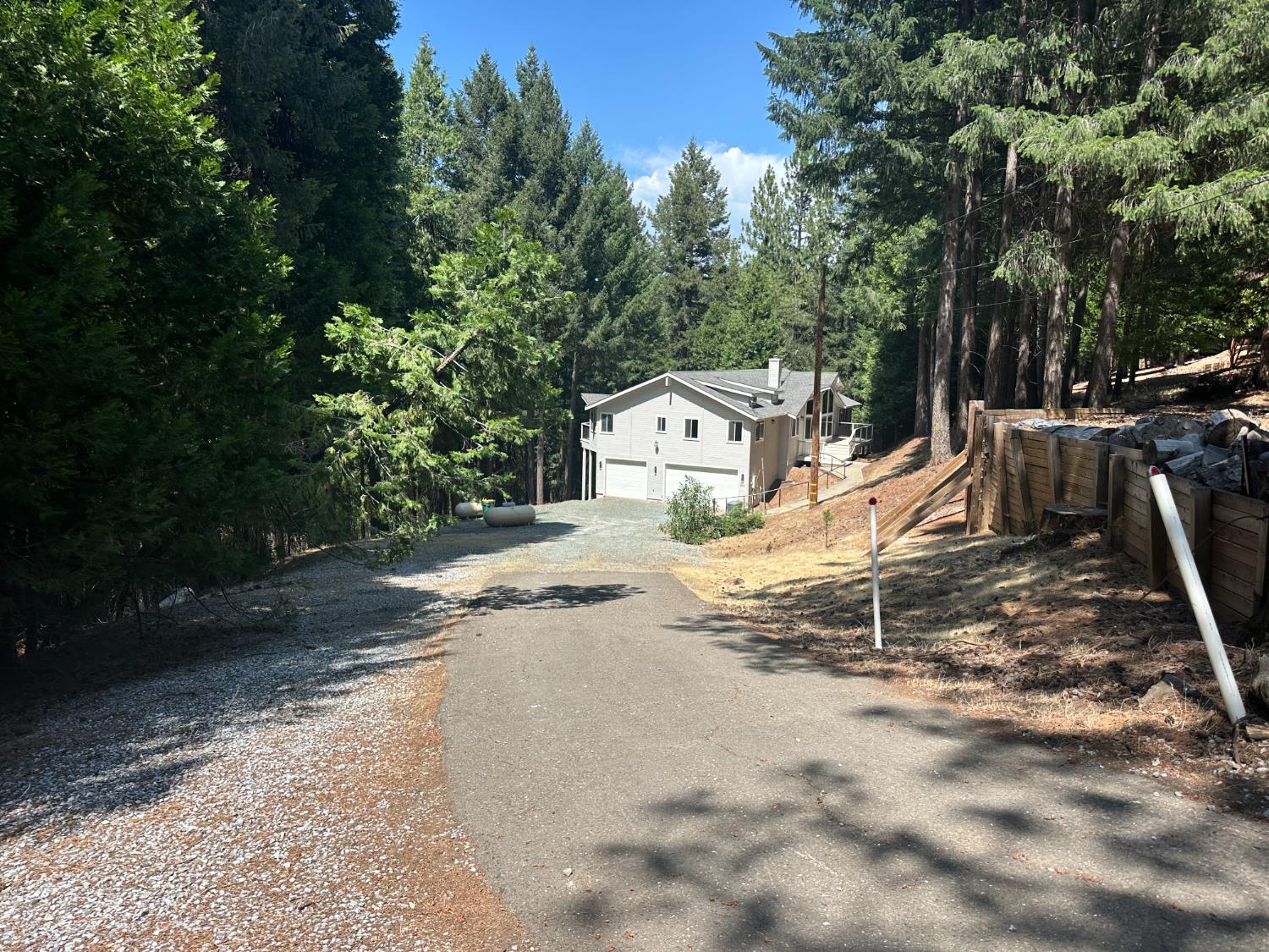 Detail Gallery Image 1 of 69 For 5801 Lupin Ln, Pollock Pines,  CA 95726 - 3 Beds | 3 Baths