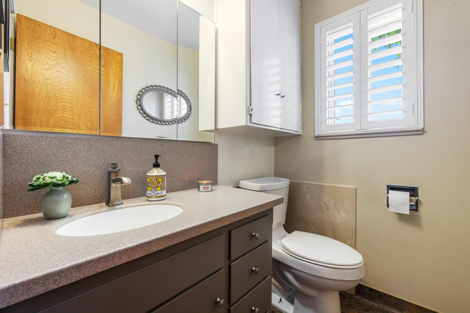 Detail Gallery Image 20 of 43 For 1321 Cypress Ave, Modesto,  CA 95350 - 3 Beds | 2/1 Baths