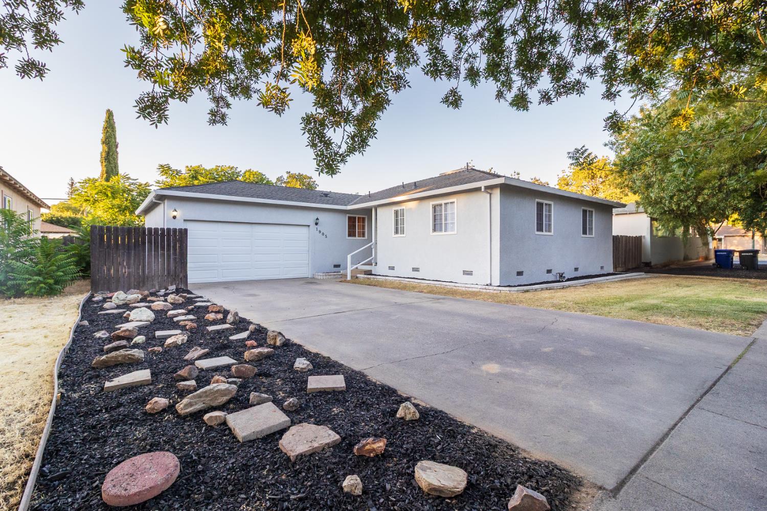 Detail Gallery Image 24 of 26 For 1905 Evergreen Ave, Modesto,  CA 95350 - 3 Beds | 2 Baths