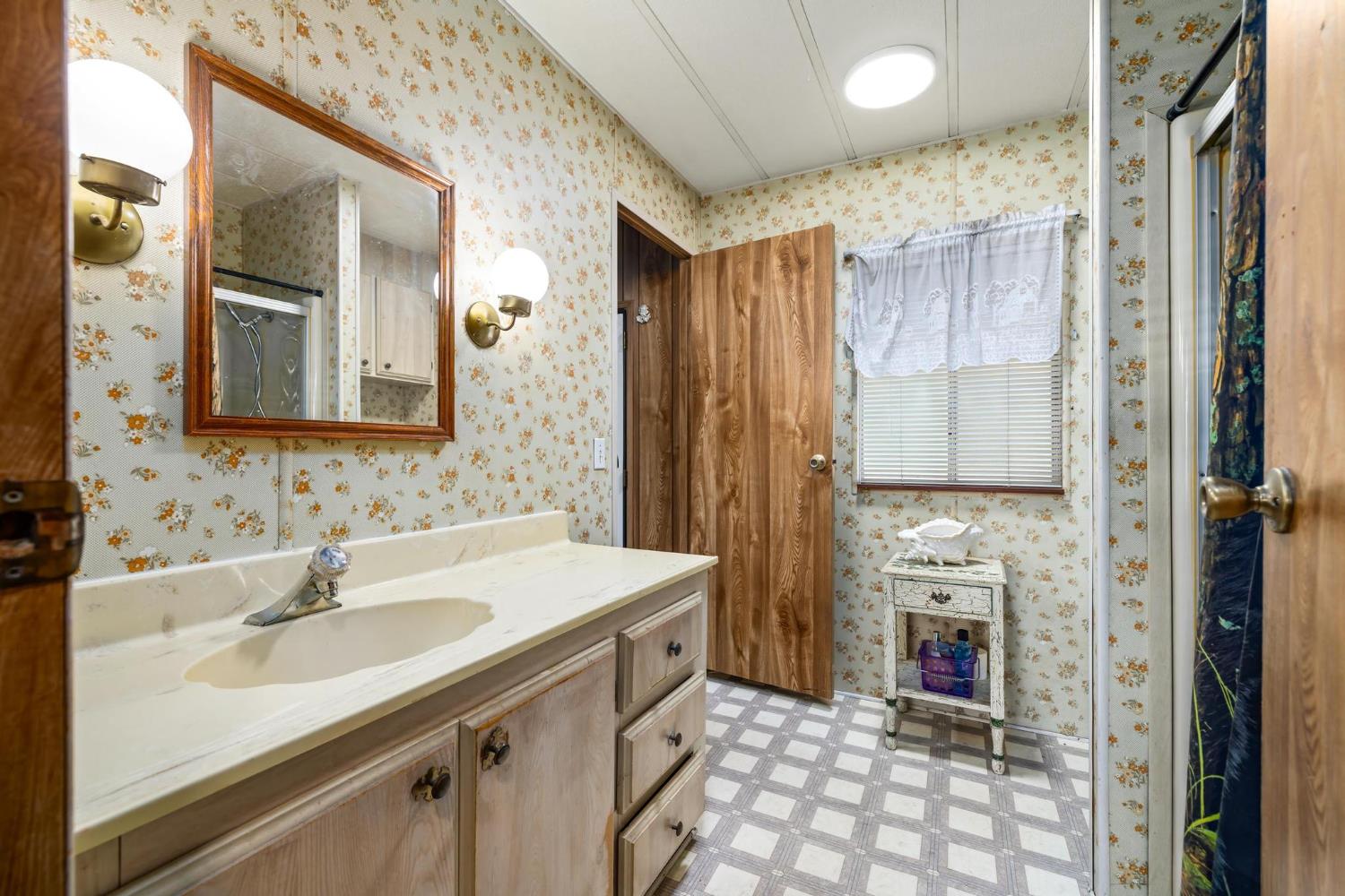 Detail Gallery Image 8 of 21 For 1200 S Carpenter Rd 4, Modesto,  CA 95351 - 3 Beds | 2 Baths