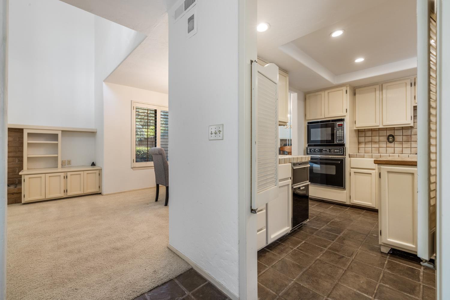 Detail Gallery Image 12 of 39 For 1347 Paseo Redondo Dr, Merced,  CA 95348 - 2 Beds | 2/1 Baths