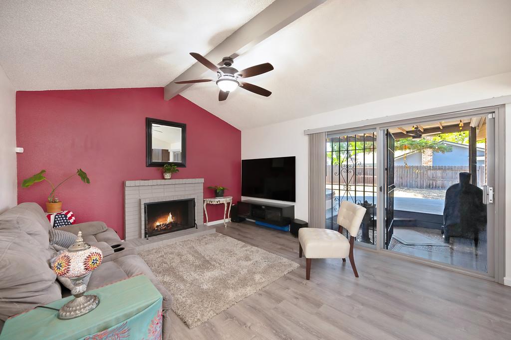 Detail Gallery Image 17 of 29 For 4200 Rose Valley Way, Sacramento,  CA 95826 - 3 Beds | 2 Baths