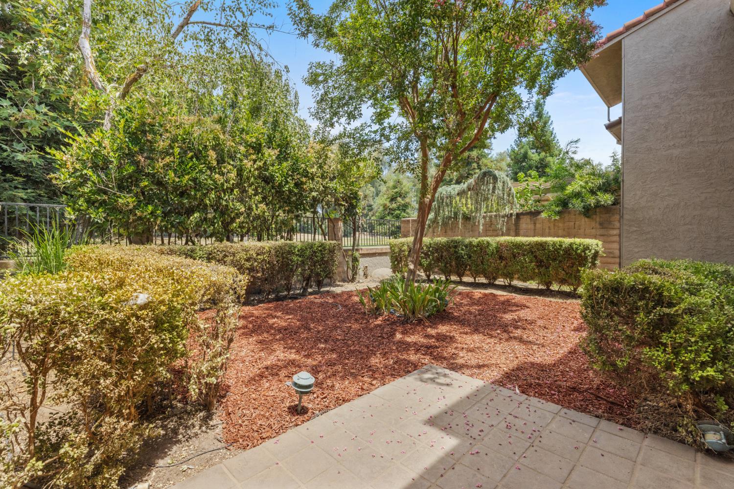 Detail Gallery Image 35 of 39 For 1347 Paseo Redondo Dr, Merced,  CA 95348 - 2 Beds | 2/1 Baths