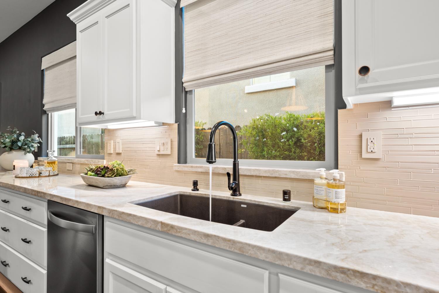 Detail Gallery Image 21 of 60 For 2901 Quicksilver Ct, Rocklin,  CA 95677 - 4 Beds | 3 Baths