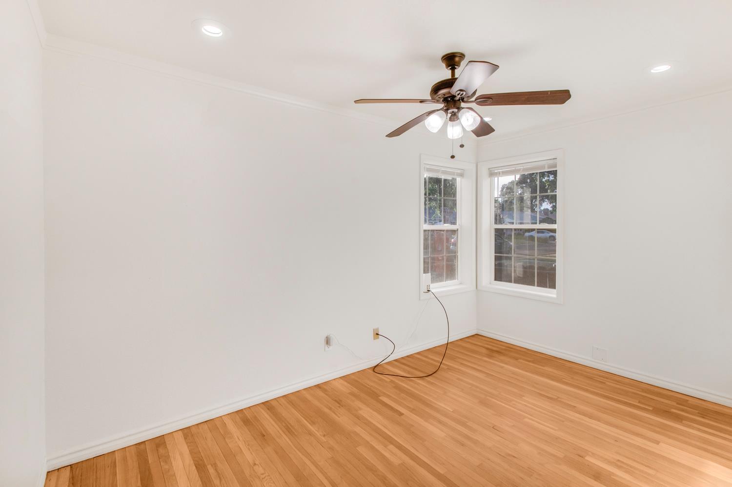 Detail Gallery Image 13 of 24 For 136 Village Rd, Modesto,  CA 95354 - 2 Beds | 1 Baths