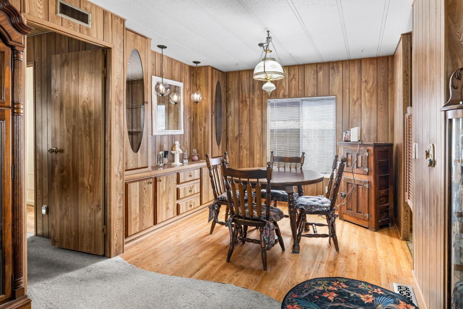 Detail Gallery Image 3 of 21 For 1200 S Carpenter Rd 4, Modesto,  CA 95351 - 3 Beds | 2 Baths