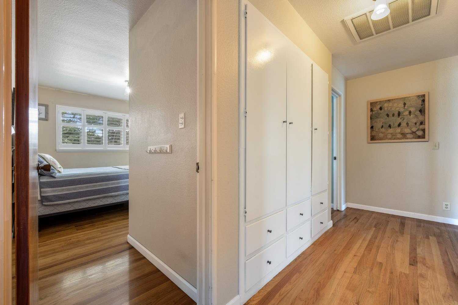 Detail Gallery Image 25 of 43 For 1321 Cypress Ave, Modesto,  CA 95350 - 3 Beds | 2/1 Baths