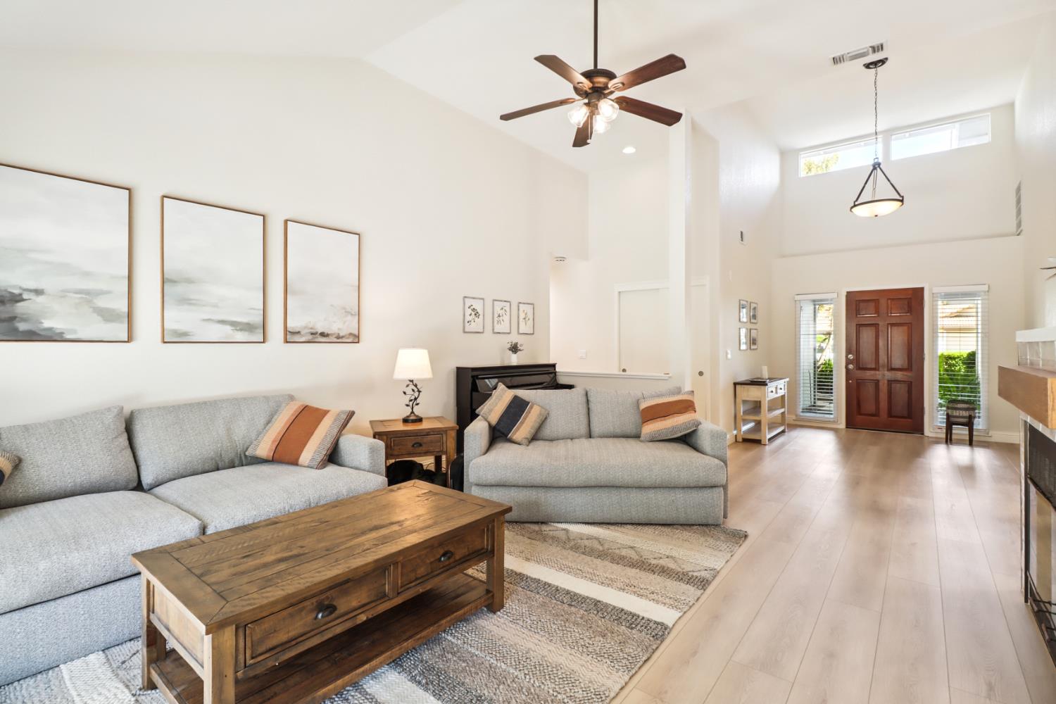 Detail Gallery Image 4 of 32 For 112 Orchard Ln, Winters,  CA 95694 - 4 Beds | 2 Baths