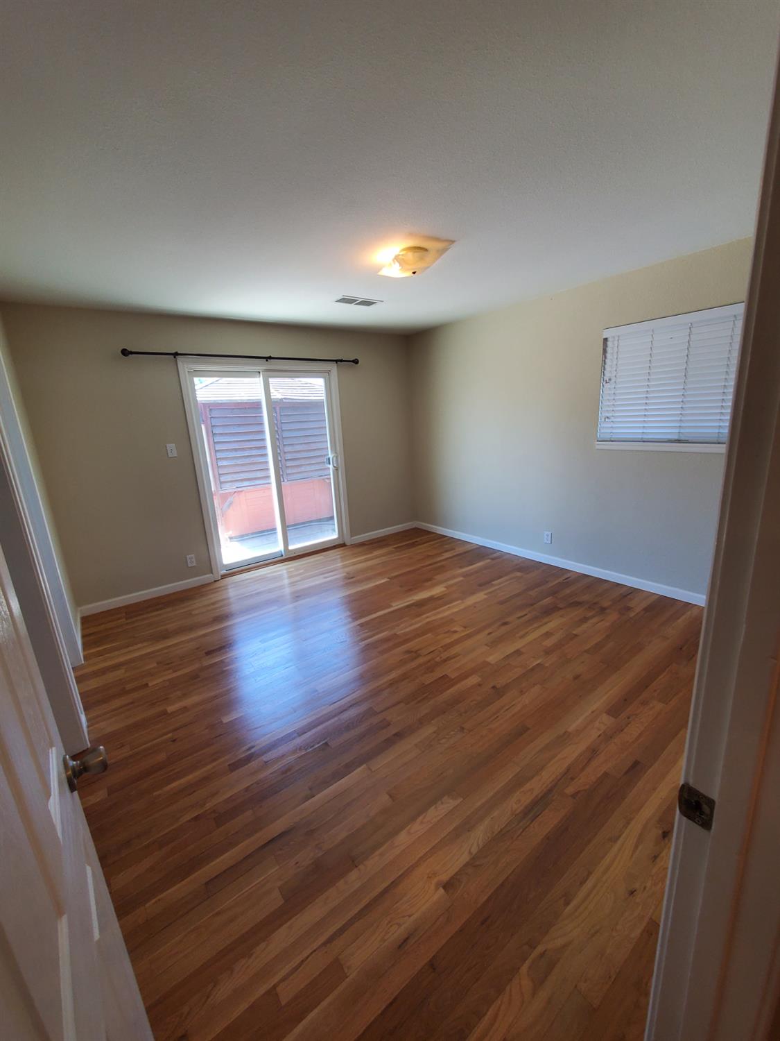 Detail Gallery Image 15 of 28 For 1326 Cypress Ave, Modesto,  CA 95350 - 3 Beds | 2 Baths