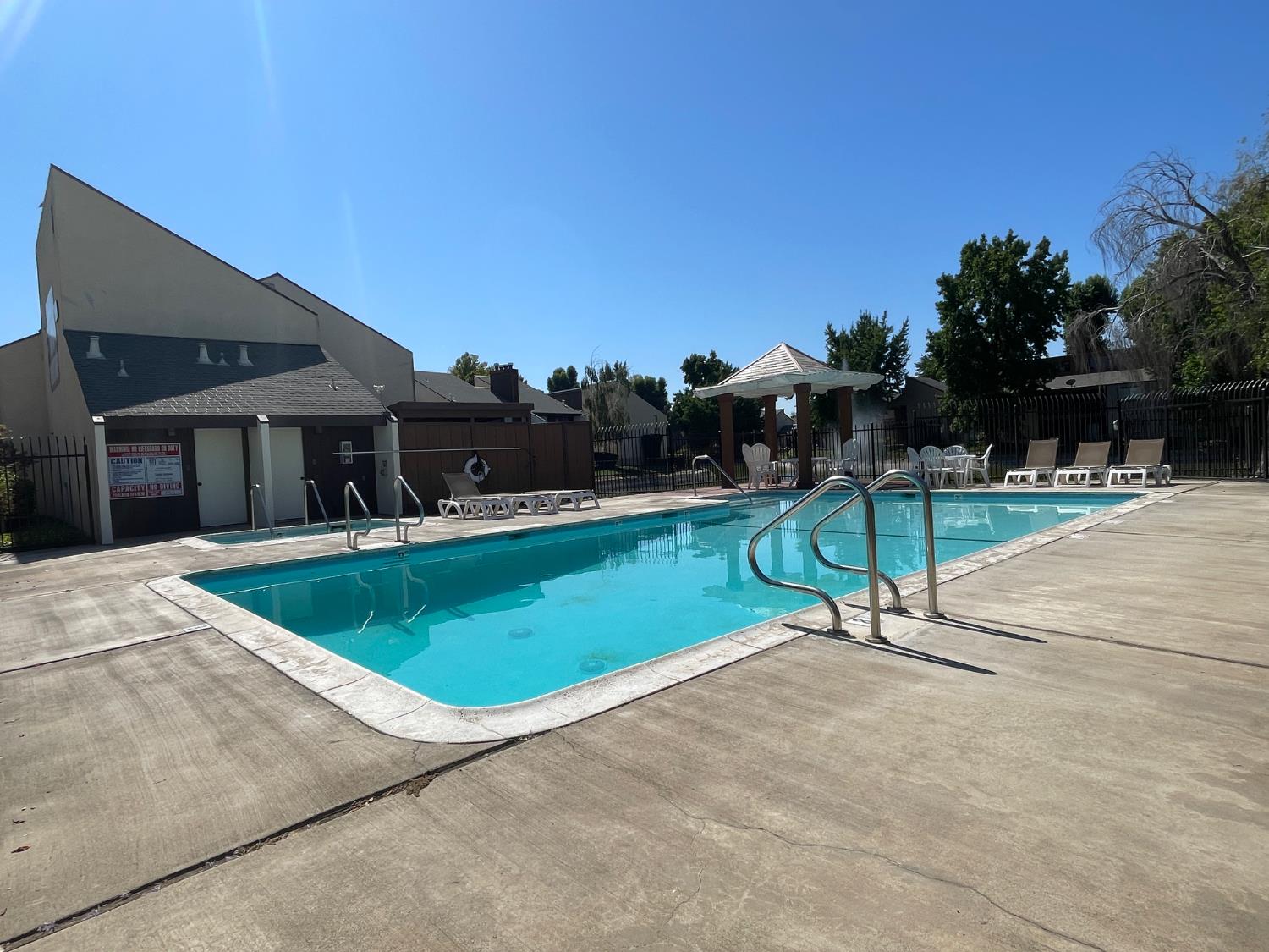 Detail Gallery Image 27 of 31 For 2900 Andre Ln #243,  Turlock,  CA 95382 - 2 Beds | 2 Baths