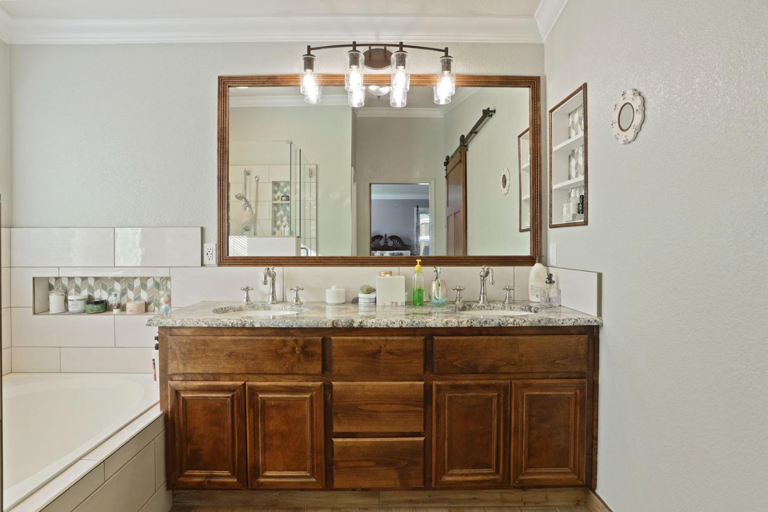 Detail Gallery Image 46 of 59 For 494 Summerton Ln, Turlock,  CA 95382 - 4 Beds | 2/1 Baths