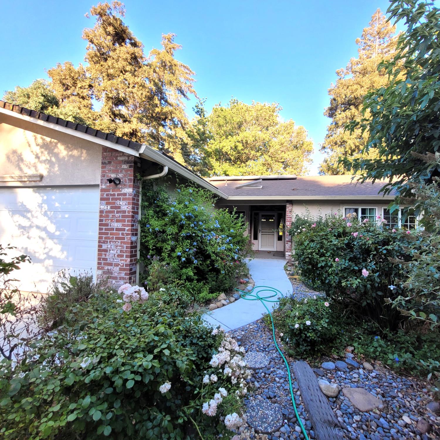Detail Gallery Image 1 of 23 For 3010 Oregon Ct, Stockton,  CA 95204 - 4 Beds | 2 Baths