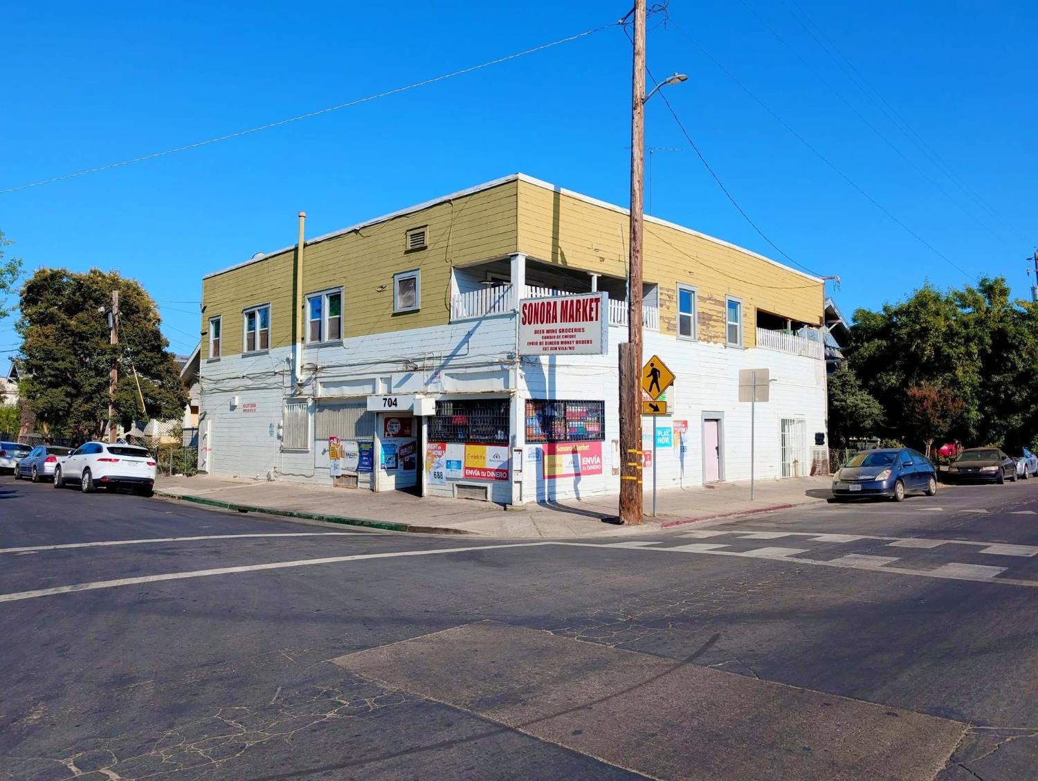 Detail Gallery Image 1 of 3 For 704 E Sonora St, Stockton,  CA 95203 - – Beds | – Baths