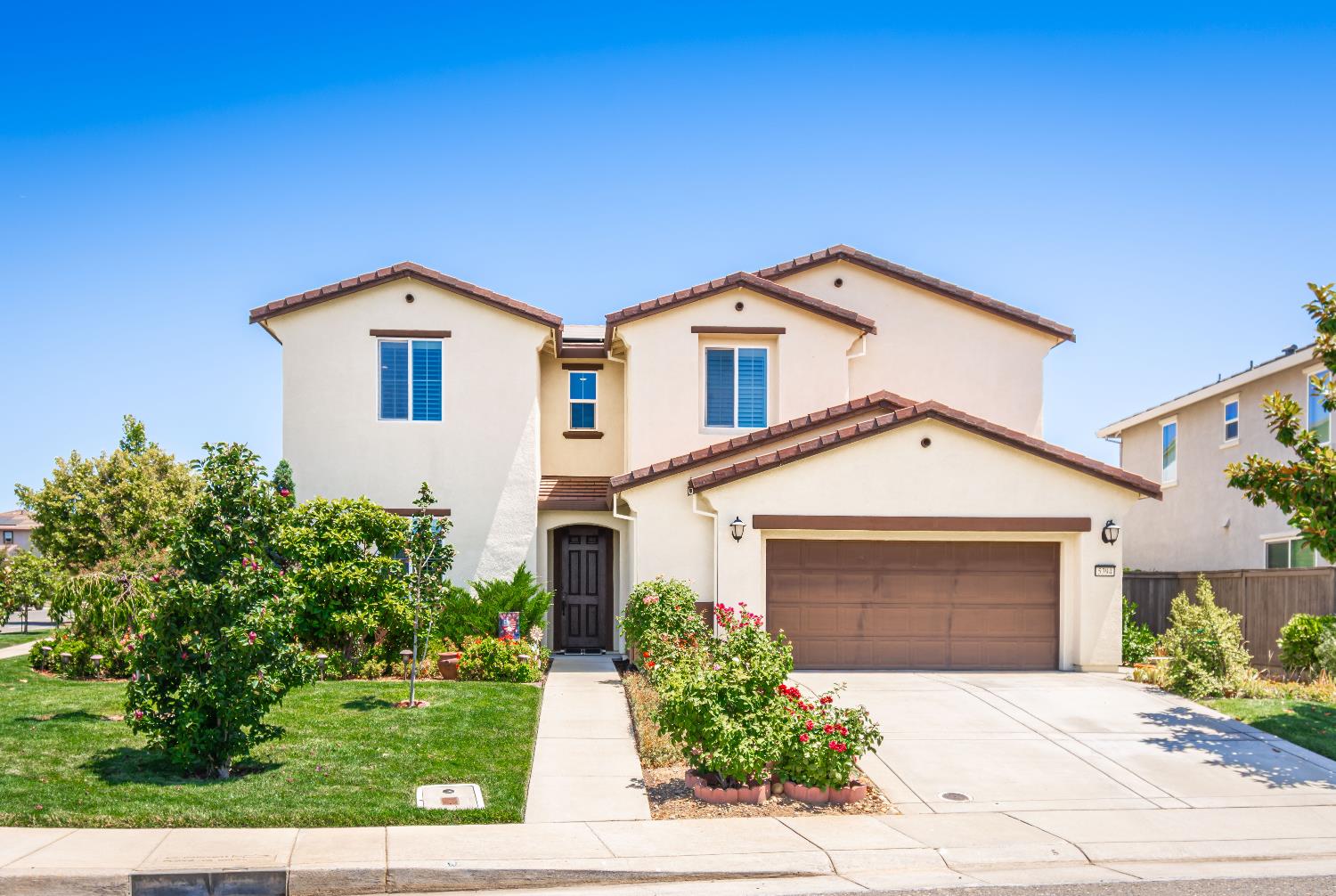 Detail Gallery Image 7 of 64 For 5394 Otter Pond Way, Rancho Cordova,  CA 95742 - 5 Beds | 3 Baths